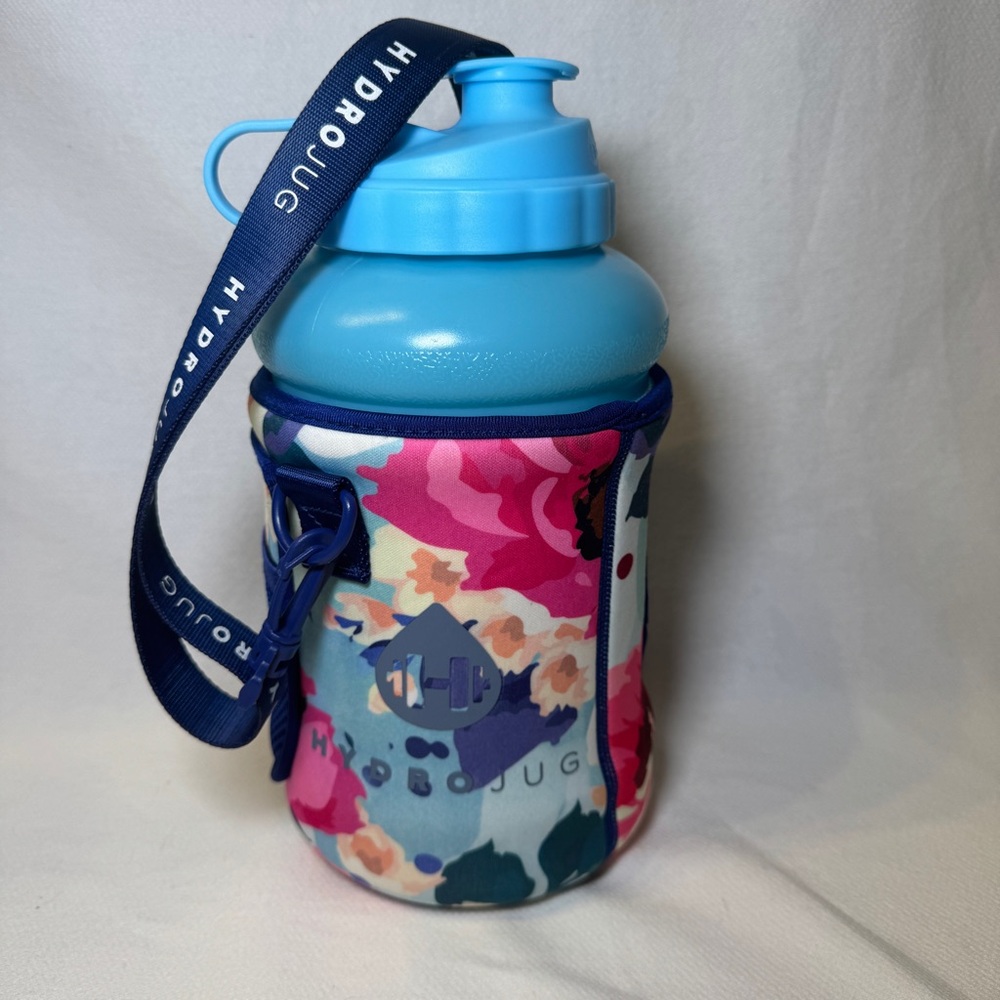 HYDROJUG Water Jug and Sleeve Carrier & Lanyard Blue Floral‎